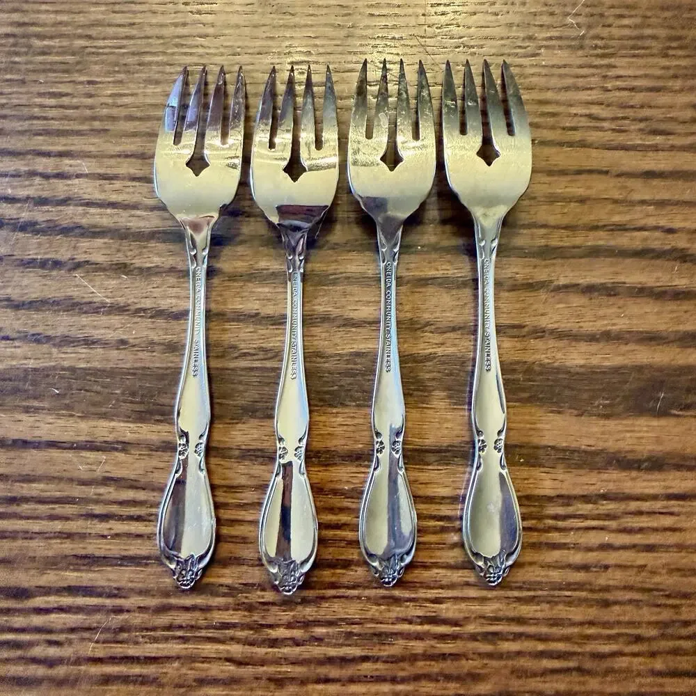 Oneida Community CHATELAINE Stainless Set‎ Of 4 Salad Forks Betty Crocker Glossy